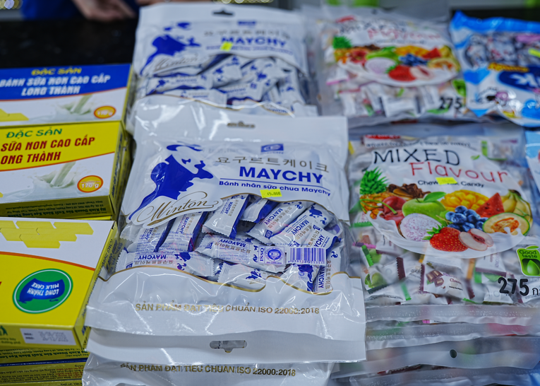 Bánh Việt 70 유제품 전문점 외관과 내부